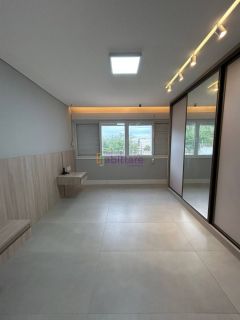 Mansão de 800m² com 7 suítes + espaço gourmet com churrasqueira e piscina com hidromassagem no Calhau