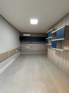 Mansão de 800m² com 7 suítes + espaço gourmet com churrasqueira e piscina com hidromassagem no Calhau