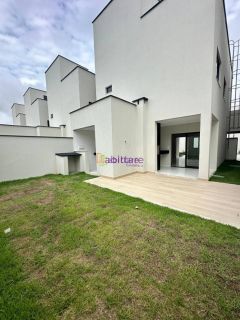 Casa duplex de 143m² com 3 quartos (1 suíte) no Condomínio Marianne