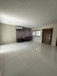 Casa duplex de 143m² com 3 quartos (1 suíte) no Condomínio Marianne