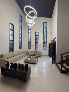 Casa duplex MOBILIADA no Jardim Eldorado com 4 suítes (1 master) + DCE e espaço gourmet com piscina