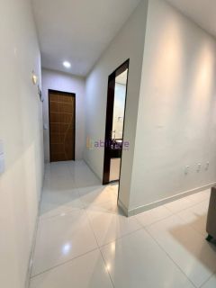 Casa de 160m² no Condomínio Madri com 4 quartos (3 suítes) e 26 placas solares