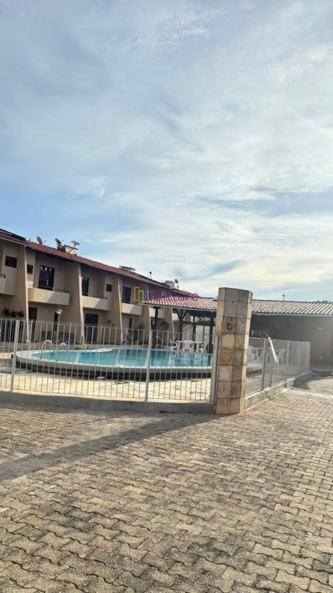 Casa duplex de 185m² com 3 suítes no Condomínio Jardim Renascença