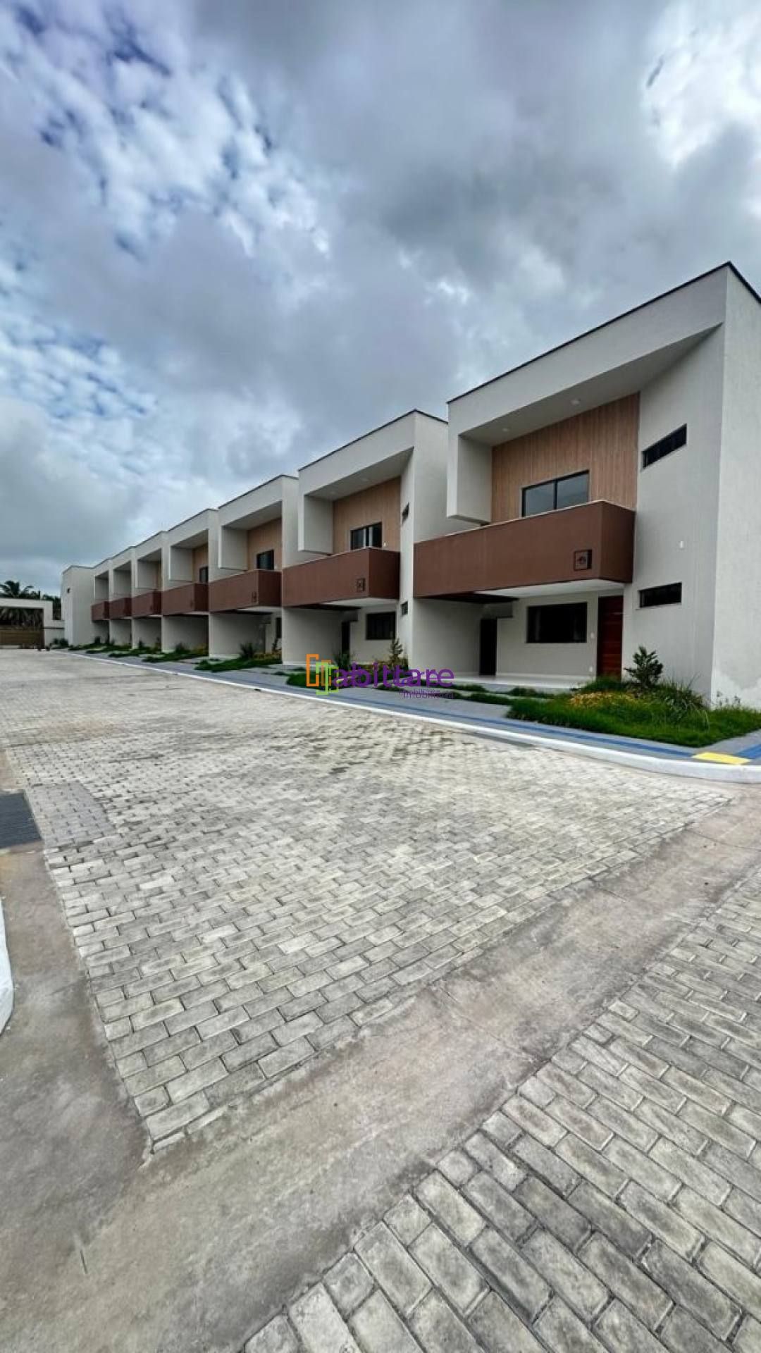 Condomínio Marianne - Casa duplex de 143m² com 3 quartos (1 suíte)