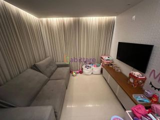 Casa duplex no Araçagy com 3 suítes, piscina privativa e energia solar