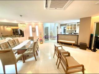 Casa duplex no Araçagy com 3 suítes, piscina privativa e energia solar