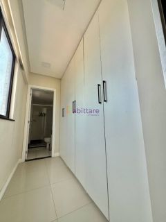 Alugo apartamento mobiliado com 4 quartos (2 suítes) - 220m² vista mar no Litorânea Beach