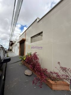 Casa na Cohama com 3 quartos - próx ao supermercado Mateus