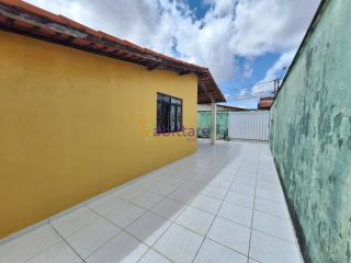 Casa na cohab com 3 pontos comerciais, ao lado do Terminal Cohab/Cohatrac