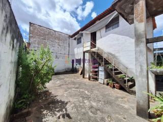 Casa na cohab com 3 pontos comerciais, ao lado do Terminal Cohab/Cohatrac