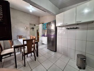 Casa na cohab com 3 pontos comerciais, ao lado do Terminal Cohab/Cohatrac