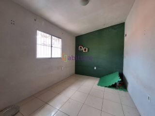 Casa na cohab com 3 pontos comerciais, ao lado do Terminal Cohab/Cohatrac