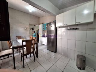 Casa na cohab com 3 pontos comerciais, ao lado do Terminal Cohab/Cohatrac
