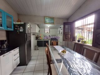Casa na cohab com 3 pontos comerciais, ao lado do Terminal Cohab/Cohatrac