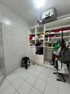 Casa duplex no Quintas do Calhau de 400m² com 5 suítes + espaço gourmet com churrasqueira