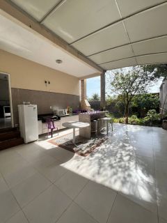 Casa duplex no Quintas do Calhau de 400m² com 5 suítes + espaço gourmet com churrasqueira