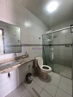 Casa duplex no Quintas do Calhau de 400m² com 5 suítes + espaço gourmet com churrasqueira