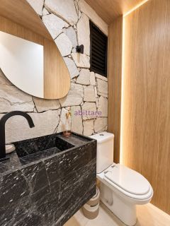 Apartamento semi-mobiliado no Edifício José Tácito - 230m² - com 04 suítes