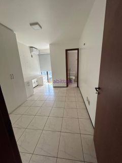 Apartamento de 127m² com 3 quartoos (1 suíte) no Edifício Toulon - Ponta do Farol