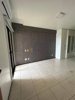 Apartamento de 127m² com 3 quartoos (1 suíte) no Edifício Toulon - Ponta do Farol