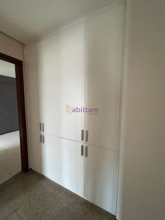 Apartamento de 127m² com 3 quartoos (1 suíte) no Edifício Toulon - Ponta do Farol