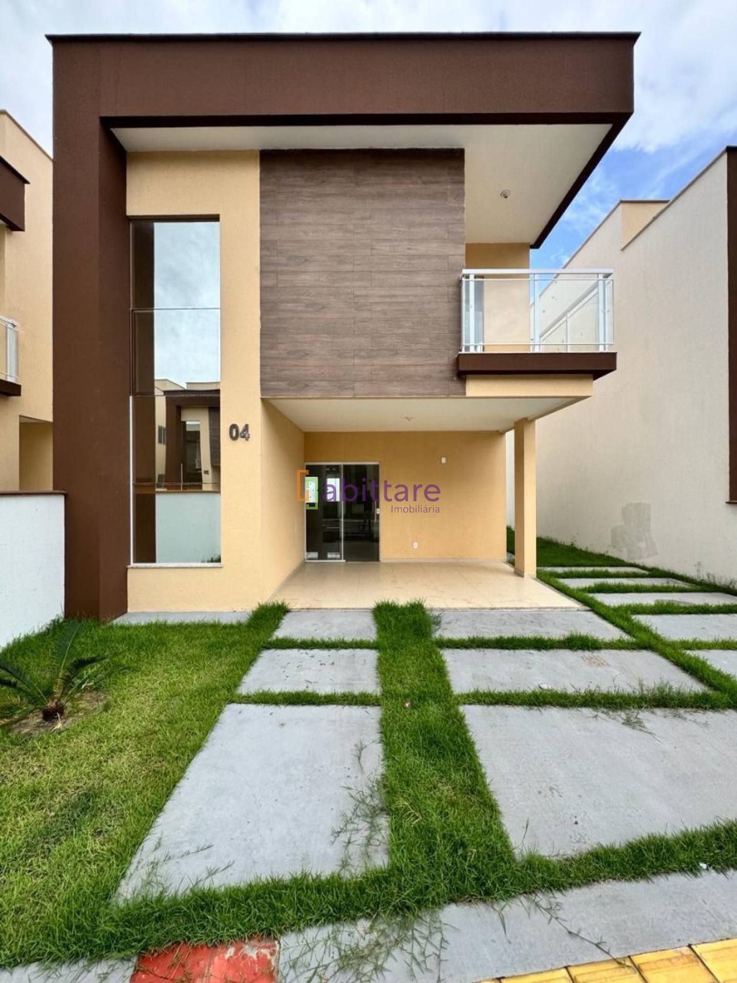 Casa com terreno de 206m² no Condomínio Arco do Triunfo de 4 quartos (1 suíte master com closet)