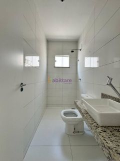 Casa com terreno de 206m² no Condomínio Arco do Triunfo de 4 quartos (1 suíte master com closet)