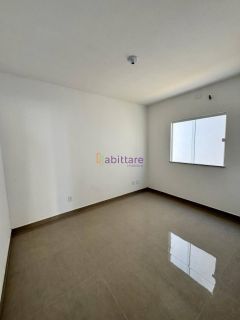 Casa com terreno de 206m² no Condomínio Arco do Triunfo de 4 quartos (1 suíte master com closet)