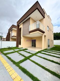 Casa com terreno de 206m² no Condomínio Arco do Triunfo de 4 quartos (1 suíte master com closet)