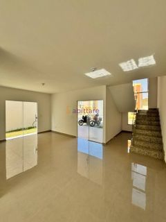 Casa com terreno de 206m² no Condomínio Arco do Triunfo de 4 quartos (1 suíte master com closet)