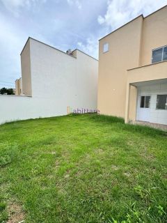 Casa com terreno de 206m² no Condomínio Arco do Triunfo de 4 quartos (1 suíte master com closet)