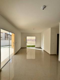 Arco do Triunfo - Casa de 151m² com 4 (suíte master com varanda) + Energia solar no Turu