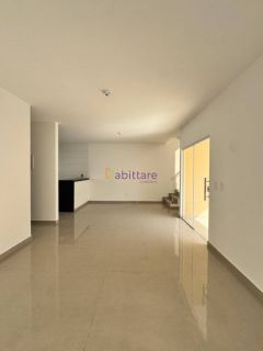 Arco do Triunfo - Casa de 151m² com 4 (suíte master com varanda) + Energia solar no Turu