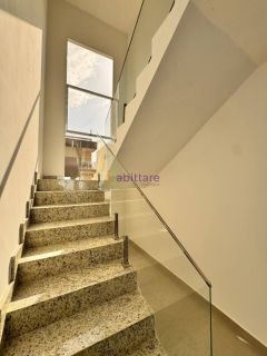 Arco do Triunfo - Casa de 151m² com 4 (suíte master com varanda) + Energia solar no Turu