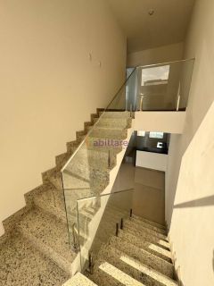 Arco do Triunfo - Casa de 151m² com 4 (suíte master com varanda) + Energia solar no Turu