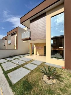Arco do Triunfo - Casa de 151m² com 4 (suíte master com varanda) + Energia solar no Turu