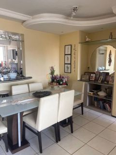 Apartamento no Ed. Monte Rainier com 113m², 3 quartos (1 suíte) e 3 banheiros