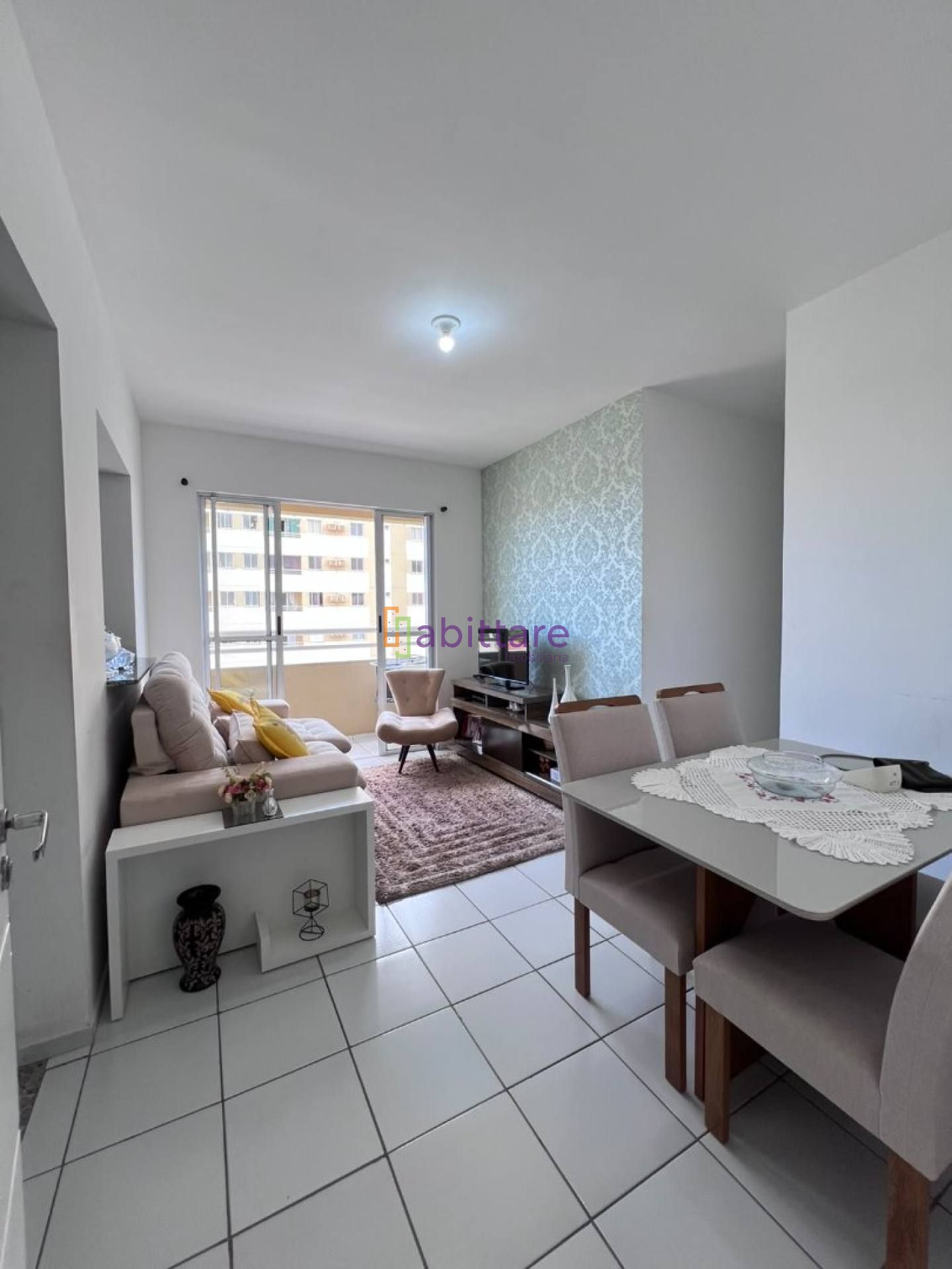 Vendo apartamento no Village das Palmeiras III - 2 quartos (1 suíte)