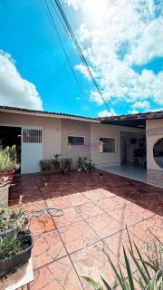 Casa no Condomínio Tupinambá de 130m² com 3 quartos (1 suíte) e 04 vagas de garagem