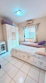 Casa no Condomínio Tupinambá de 130m² com 3 quartos (1 suíte) e 04 vagas de garagem