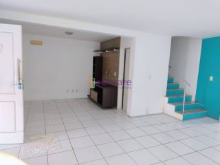Alugo Casa Duplex no condominio Rio Claro de 350m² - 3 suítes - Olho D´agua