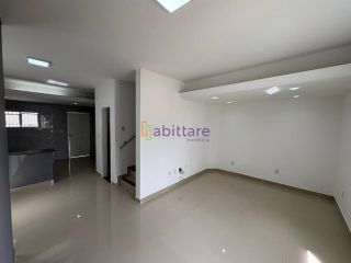 Casa Duplex de 215m² no Condominio Green Village IV com 1 suite master e 2 semi-suites