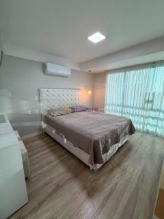 Cobertura de 164m² com 4 quartos no Edifício Luggano moderno e todo reformado.