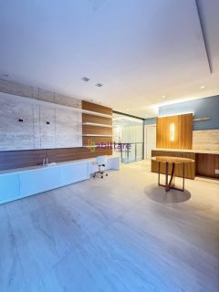 Casa duplex de 340m² com 5 suítes + espaço gourmet com piscina no Alphaville Araçagy