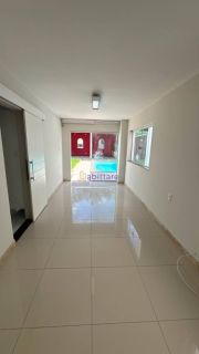 Casa duplex de 240m² com 4 suítes (1 master), piscina e churrasqueira no Quintas do Calhau