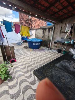 Casa Solta de 205,14m² com 2 quartos (1 suíte) e Ponto Comercial