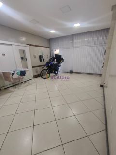Casa Solta de 205,14m² com 2 quartos (1 suíte) e Ponto Comercial