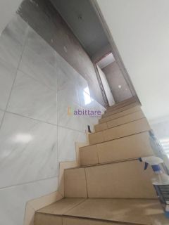 Casa Solta de 205,14m² com 2 quartos (1 suíte) e Ponto Comercial