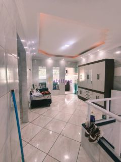 Casa Solta de 205,14m² com 2 quartos (1 suíte) e Ponto Comercial