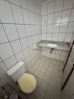 Alugo sala comercial no Edificio Vinicius de Moraes de 75m²